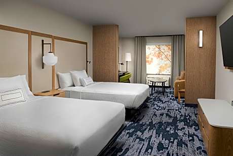 Suite, 2 Queen, Sofa bed