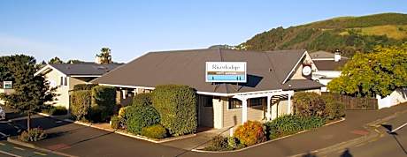 Riverlodge Motel