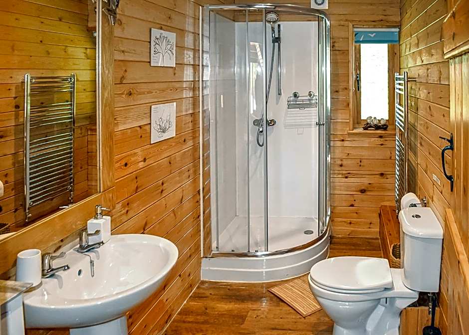 Anglesey Lakeside Lodges