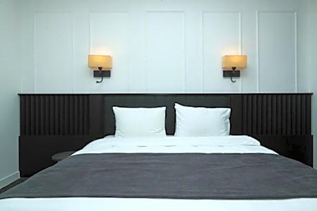 Standard Double-Twin