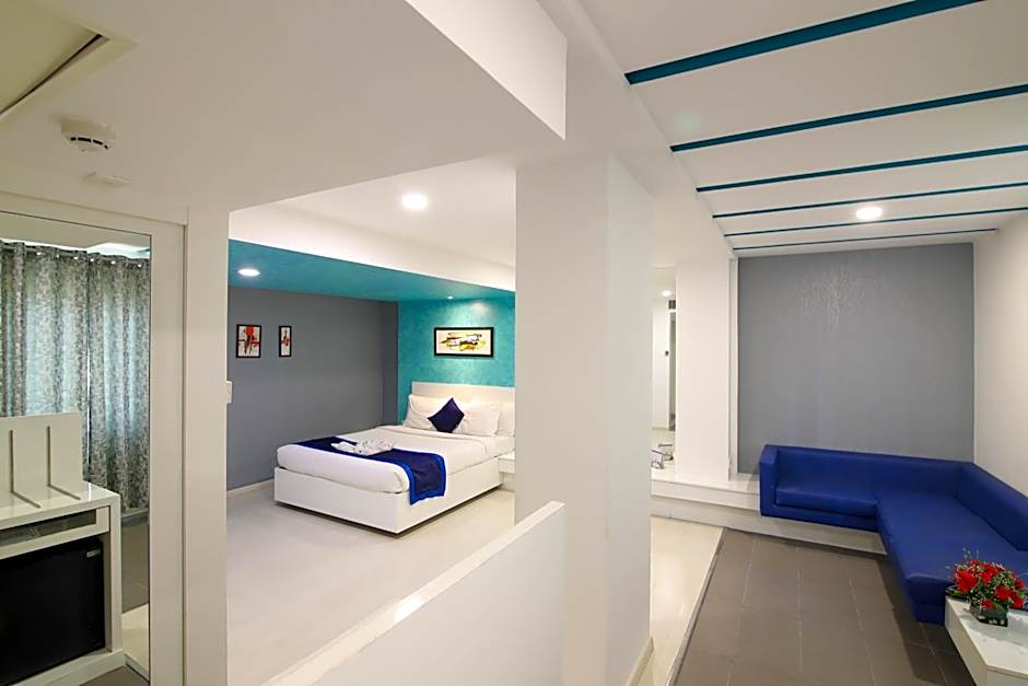 Photo 1 of 8 of Suite