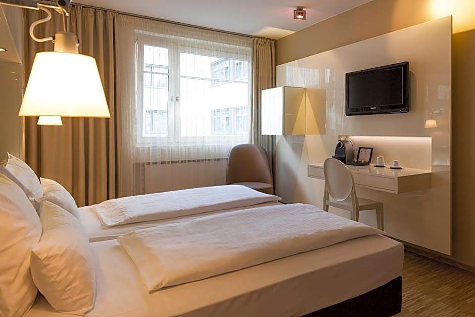 Hotel Santo