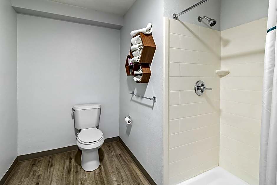 HomeTowne Studios Florence, KY-Cincinnati Airport