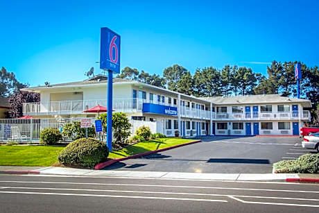 Motel 6-Arcata, CA - Humboldt University