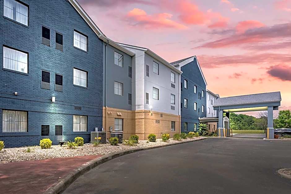 Country Inn & Suites by Radisson, Pickerington, OH