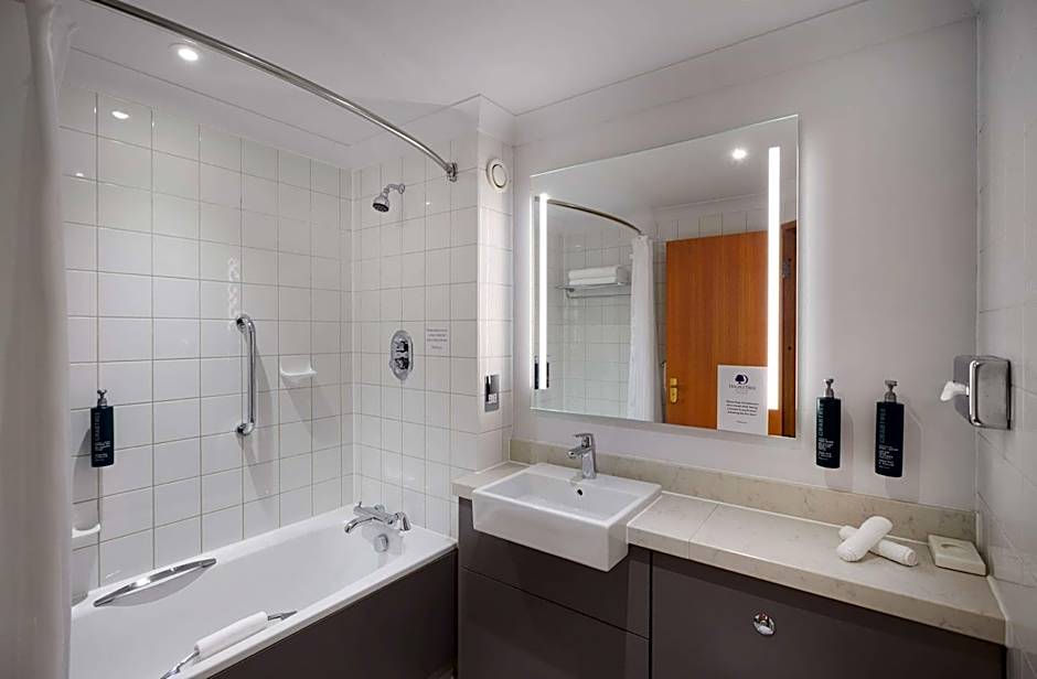DoubleTree by Hilton Swindon
