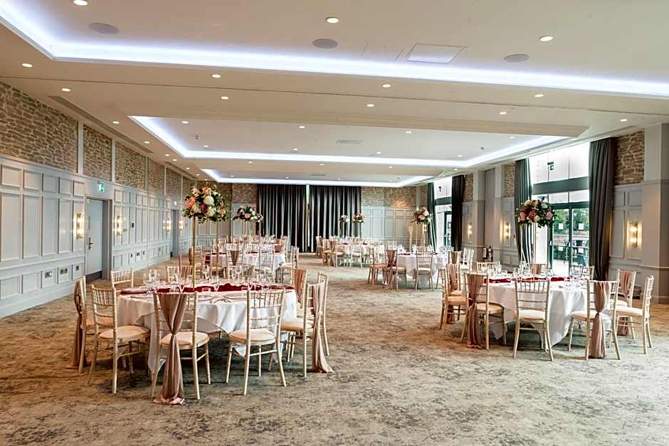 De Vere Cotswold Water Park