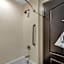 Best Western Plus Bay City Inn & Suites