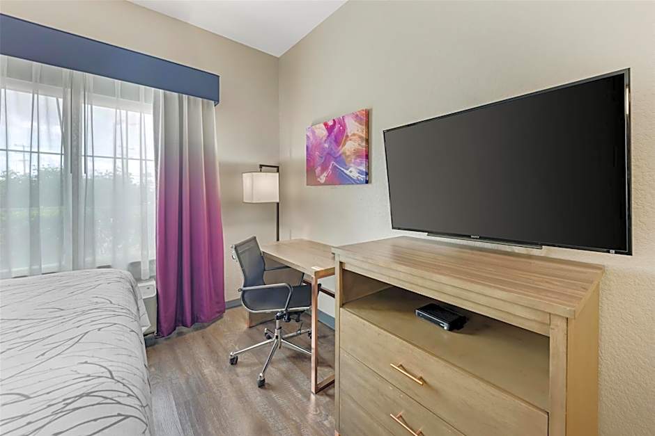 Best Western Plus San Antonio East Inn & Suites