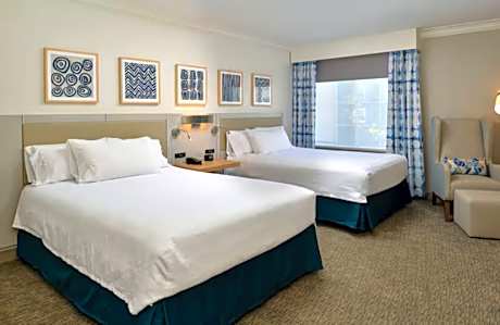 2 Queen Beds