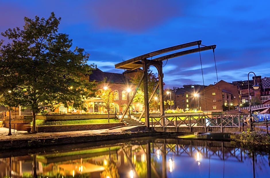 Dj Suites The Element