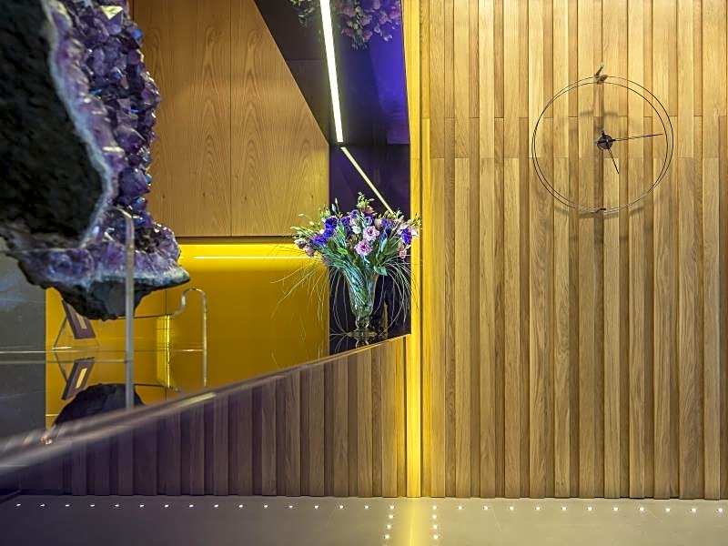 O Monot Luxury Boutique Hotel