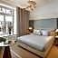 Small Luxury Hotel Ambassador a l'Opera