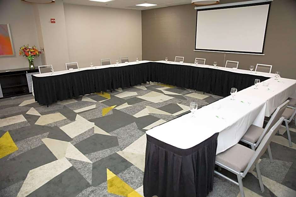 Wyndham Houston Hobby Airport