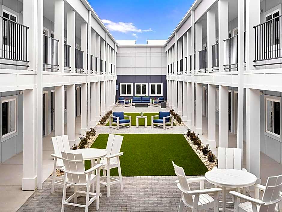 stayAPT Suites College Station