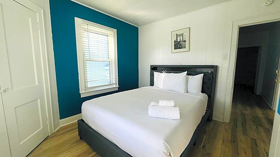 The Vibes Hotel, Trademark Collection by Wyndham