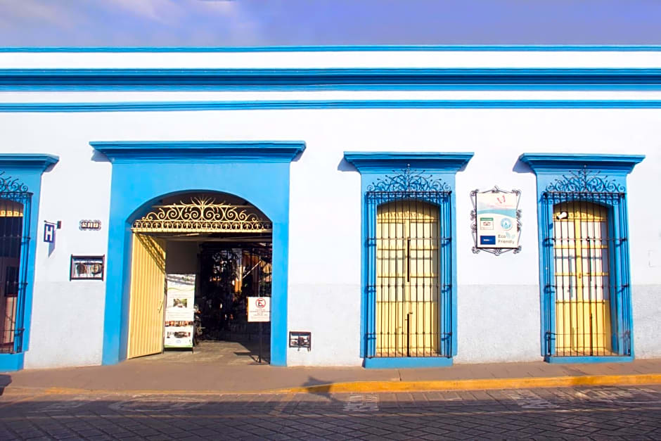 Las Mariposas Eco-Hotel & Studios