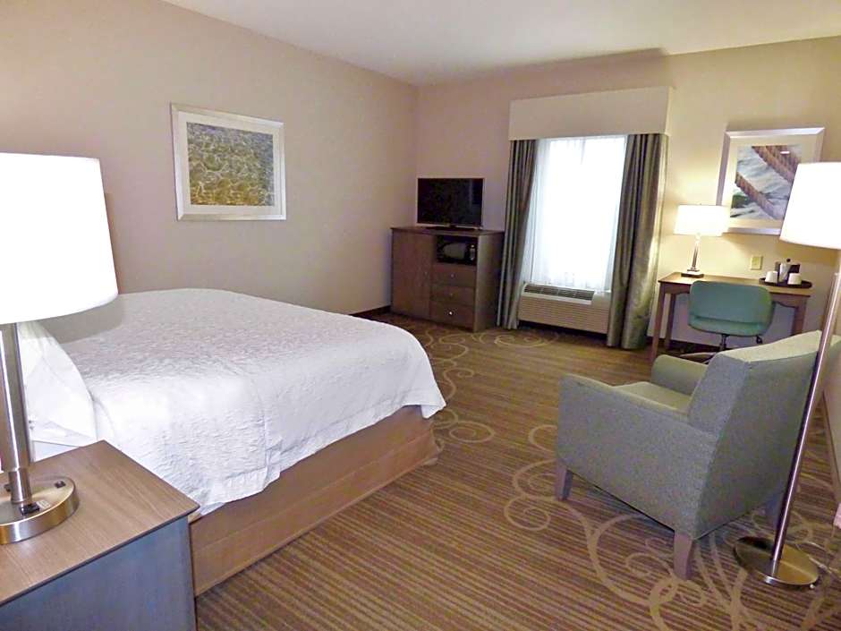 Hampton Inn By Hilton & Suites Pensacola/I-10 Pine Forest Road