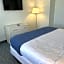 The Admiral Hotel/Motel