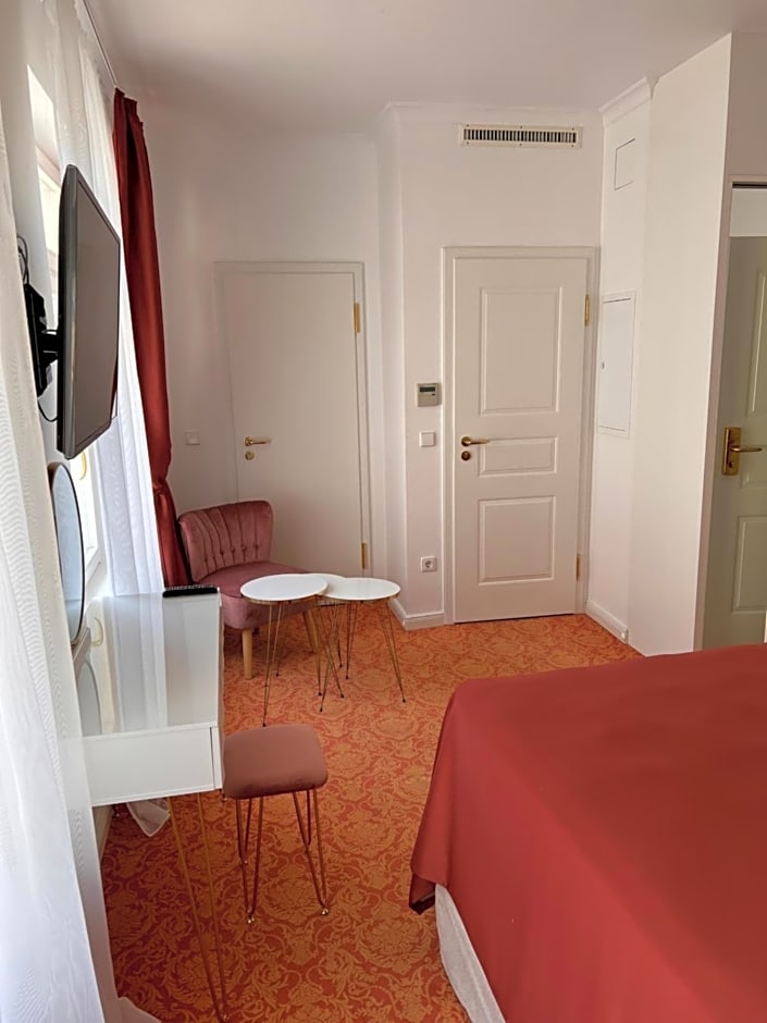 ART HOTEL HOUSE ONE