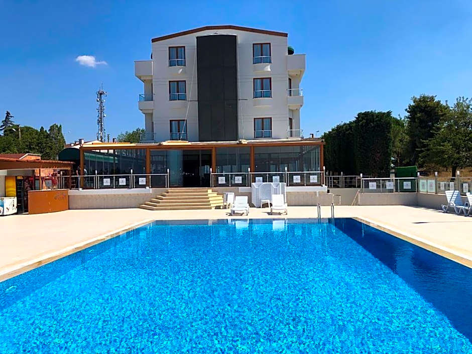 Double Royal Hotel Darica