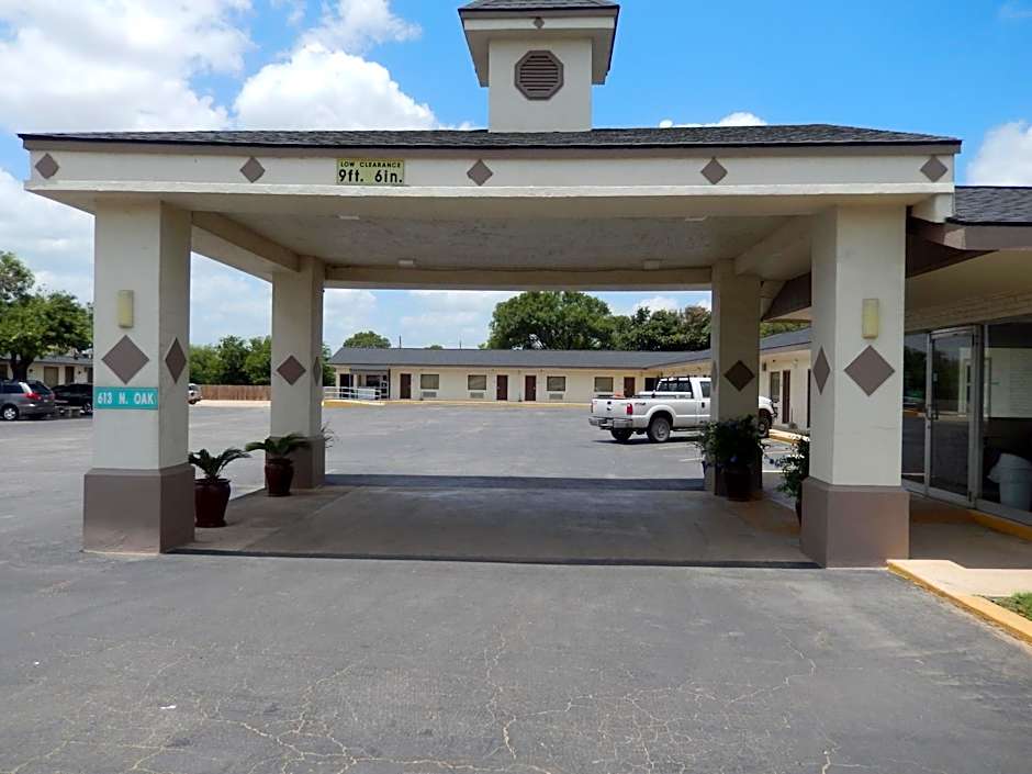 Executive Inn Pearsall