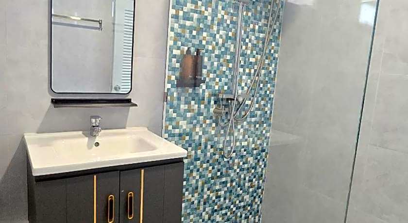 Smile Boutique at Saiyuan