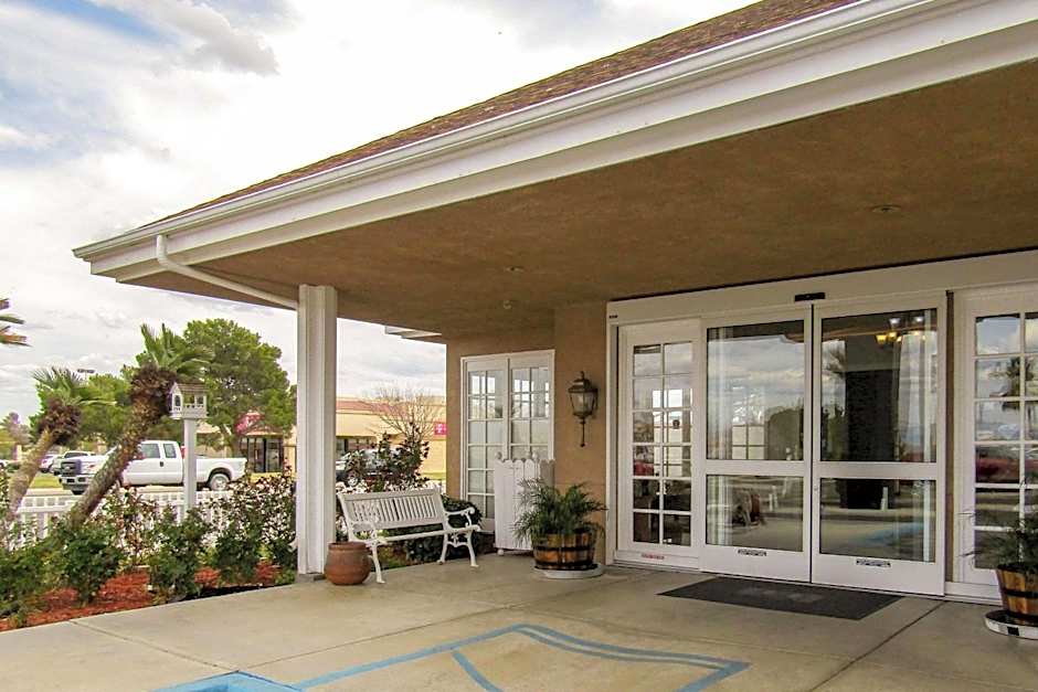 Clarion Inn Near China Lake Naval Station