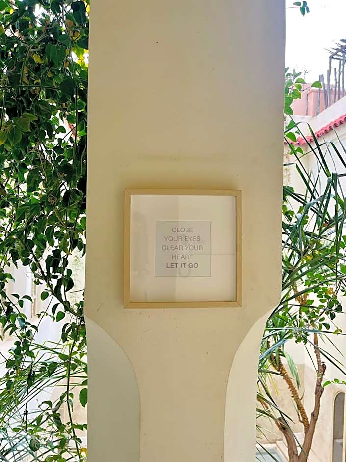 Riad 144