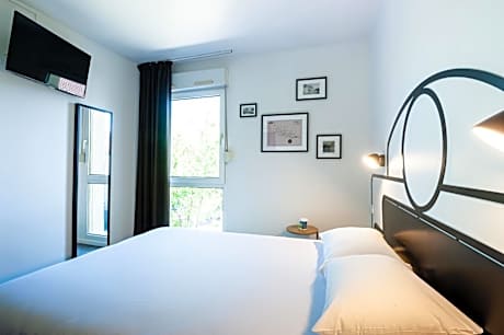 Triple Room with One Double Bed and One Single Bed