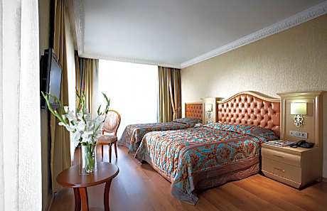 EMRE Beach Double Standard Room