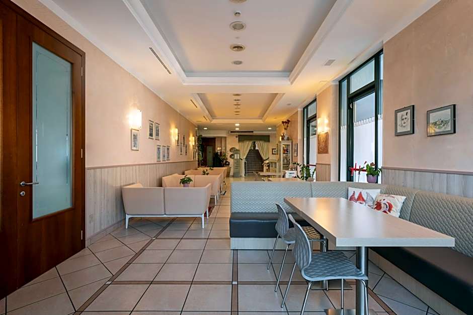 Hotel Mondial