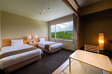 Kids Terrace Room with Private Bath