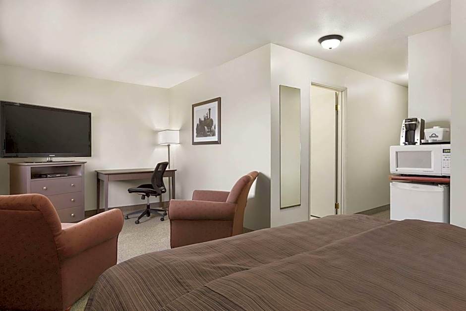 Days Inn by Wyndham Steinbach