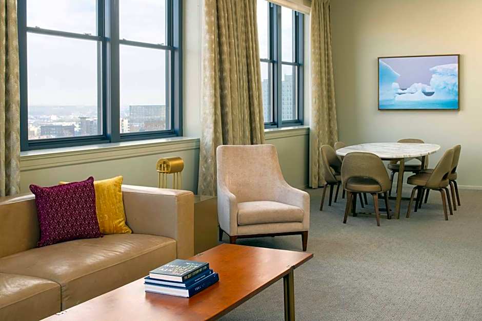 Hotel Savoy Kansas City, Tapestry Collection by Hilton