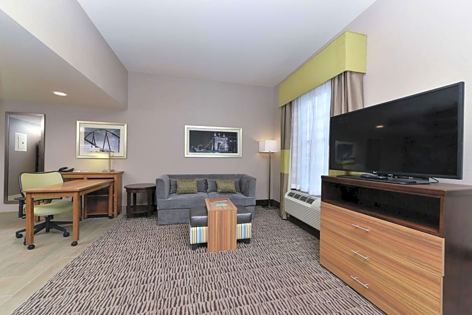 Homewood Suites By Hilton Cincinnati/Mason