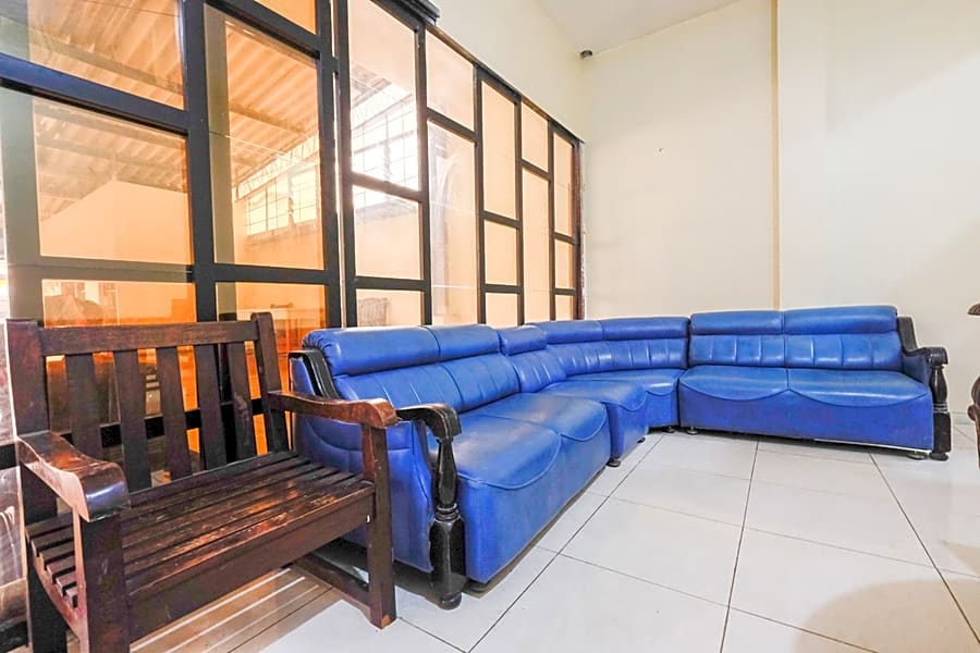 RedDoorz @ Jalan Setiabudi Semarang