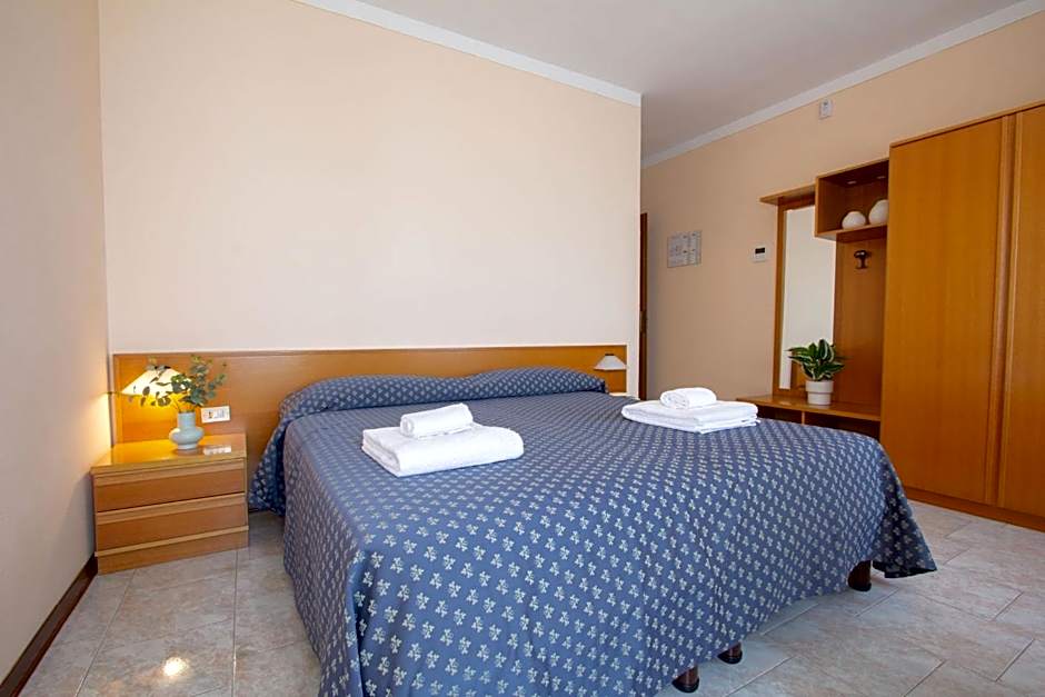 Hotel Benacus Torri del Benaco