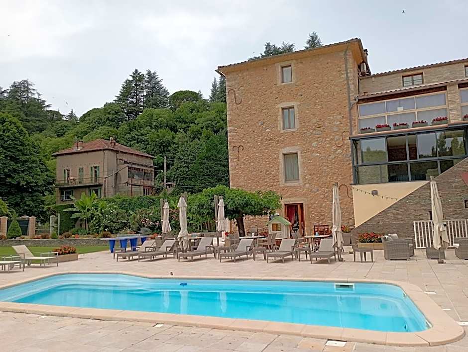 Logis Hotel Restaurant Mas de la Prairie