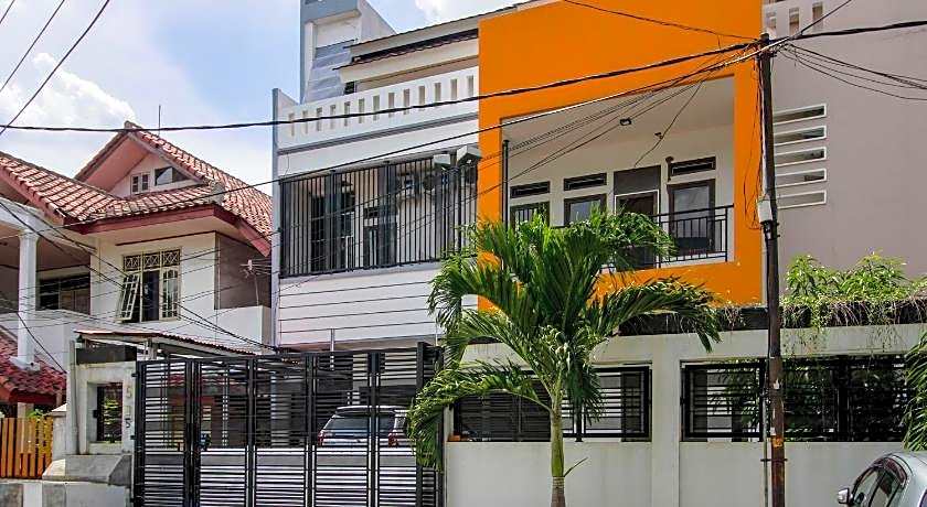 RedDoorz @ Tanjung Duren