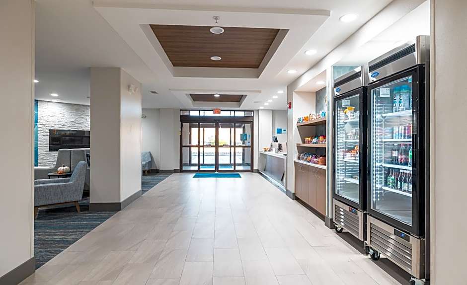 Holiday Inn Express Hotel and Suites Saint Robert By IHG