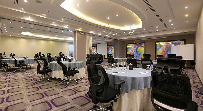 Sunday Signature Riyadh Formerly Qaser Al Hamra by Warwick