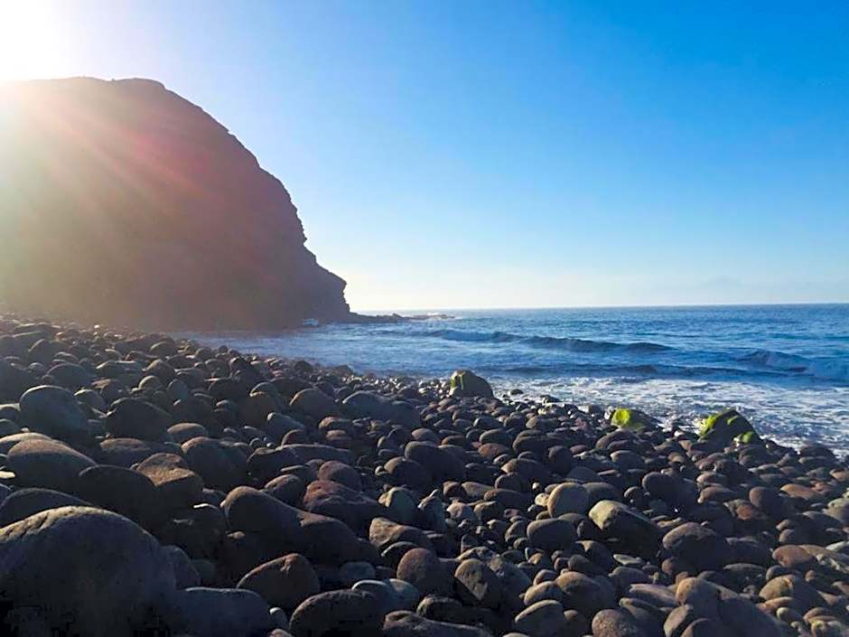 B&B and Apartments El Charco Azul