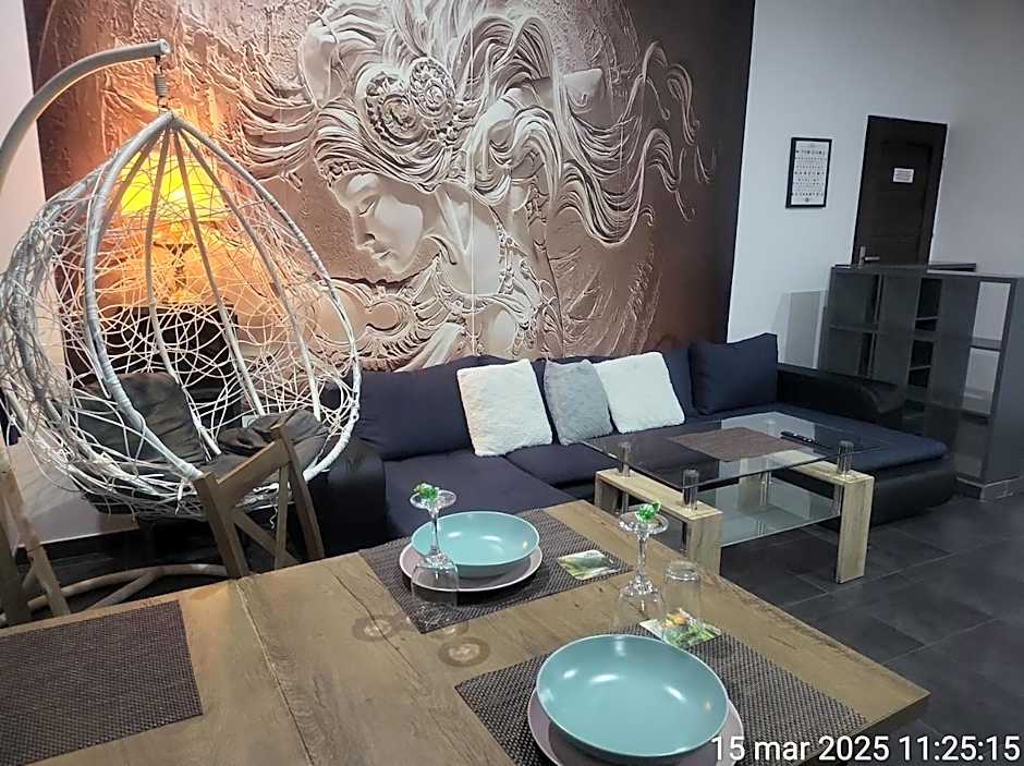 Apartamenty PRETTY WOMAN meldunek samodzielny 24h - noclegi Bytom Chorzów Katowice