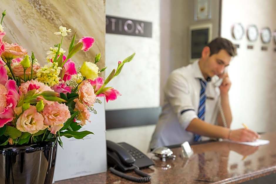 City Avenue Hotel by HMG