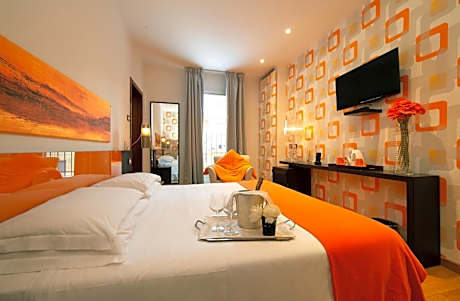 Standard Queen Room