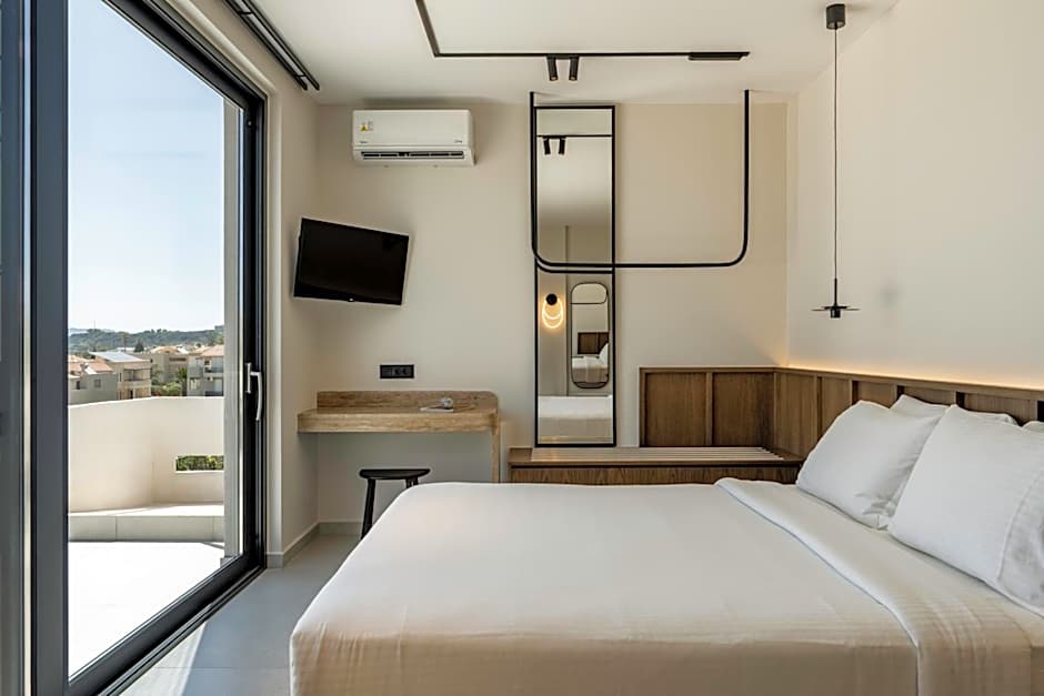 Thelèsi Apartments, 100m from the beach