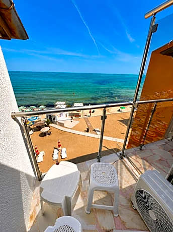 Family Room with Sea View