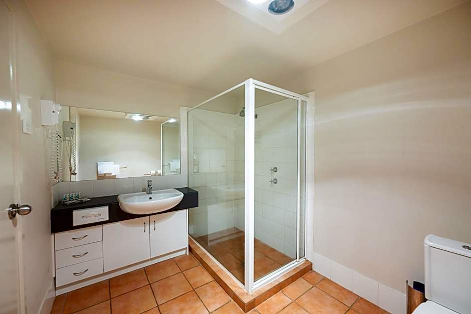 Belconnen Way Hotel & Serviced Apartments