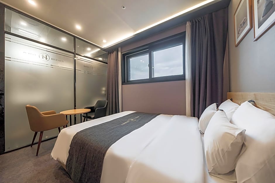 Hermes Hotel